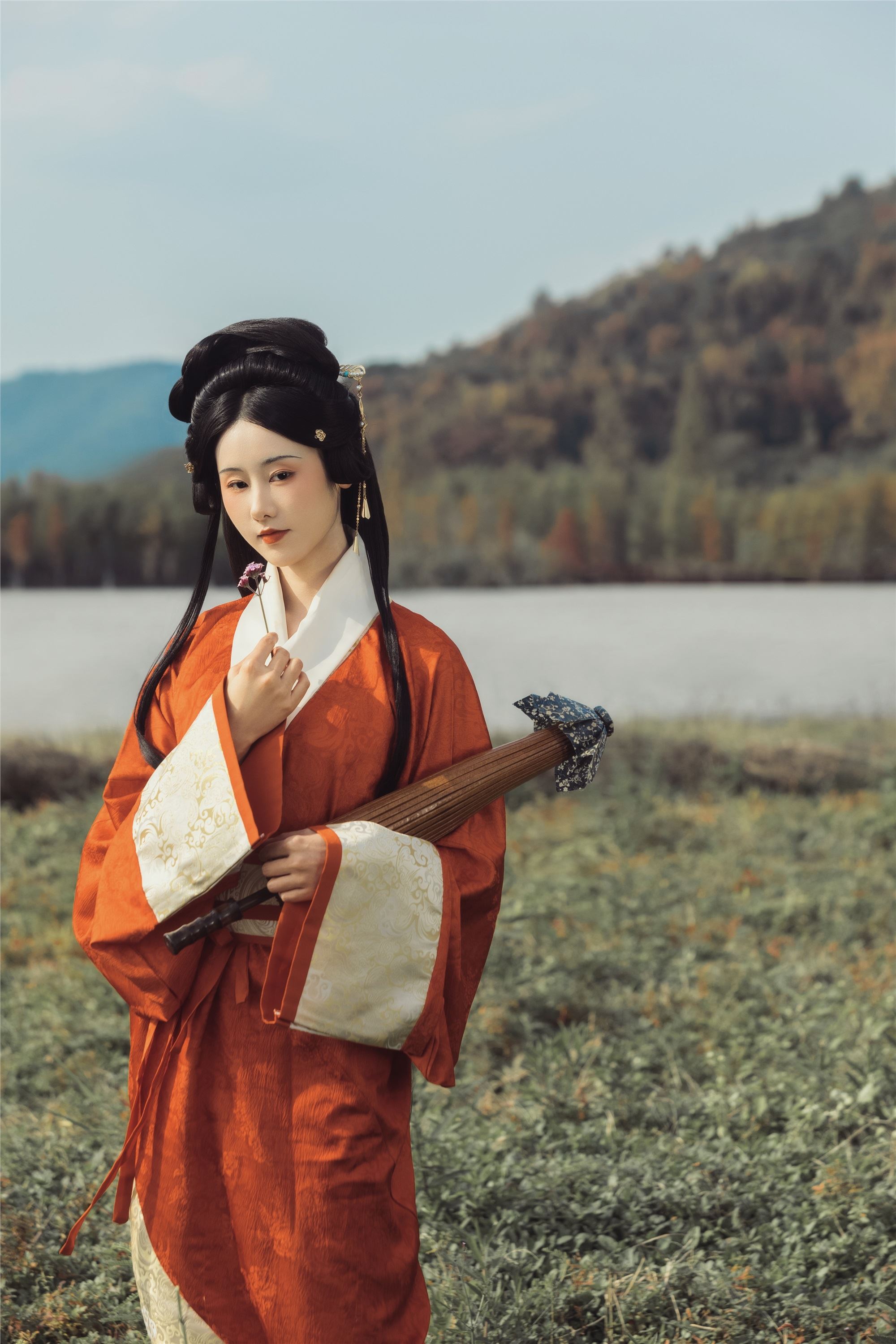 YITUYU艺图语 2025.01.29 关雎 人间月-素尘